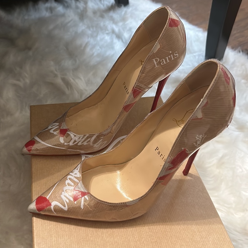 Christian Louboutin limited edition So Kate heels with box and shoe bags.SIZE 39
